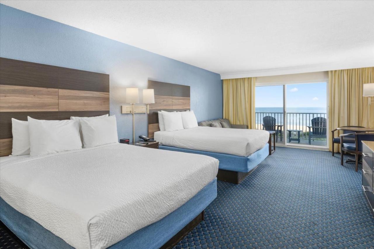 Queen Room with Two Queen Beds - Ocean Front